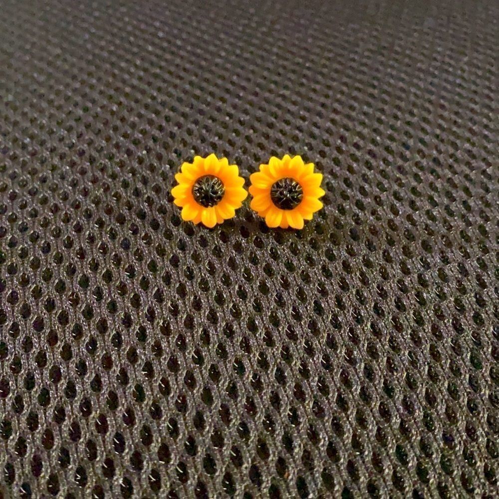 Cute Sunflower Earrings